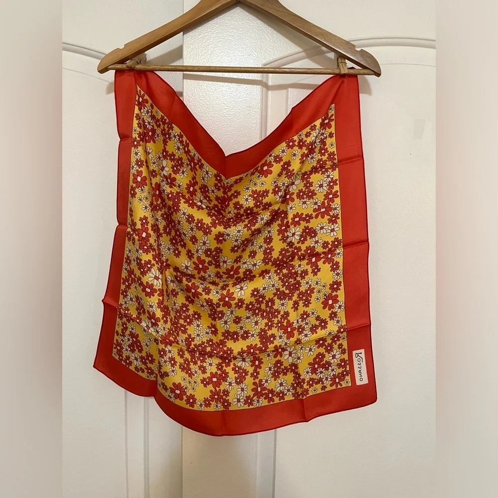 Vintage floral print scarf